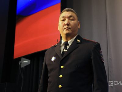 Якутский полицейский награжден медалью МВД России «За смелость во имя спасения»