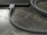 Дата-кабель Akai