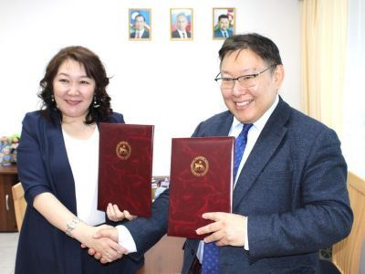 Управление образования Якутска и Малая академия наук заключили соглашение о сотрудничестве