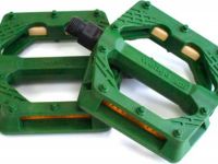 Педали платформы Wellgo B223N нейлоновые (красный)