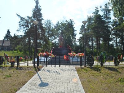 Братская могила воинов, погибших в годы Великой Отечественной войны 1941-1945 гг.