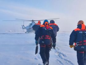 Спасатели Якутии отработали навыки по десантированию с вертолета