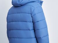 Утепленная стеганая куртка со съемным капюшоном