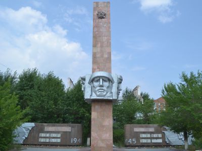 Памятник воинам-рабочим и служащим локомотивного депо, погибшим на фронтах Великой Отечественной войны