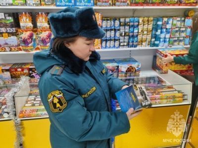 Рейды по местам продажи пиротехники проводят в Якутии
