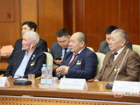 В Якутии отметили День работников бытового обслуживания населения и ЖКХ