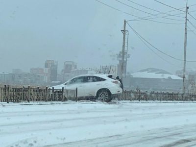 В первый день снегопада за утро произошло 25 ДТП в Якутске