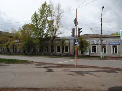 Здание, где в сентябре 1919 – в феврале 1920 г. размещалась типография органа партизанской армии Кравченко-Щетинкина – газеты «Соха и молот»