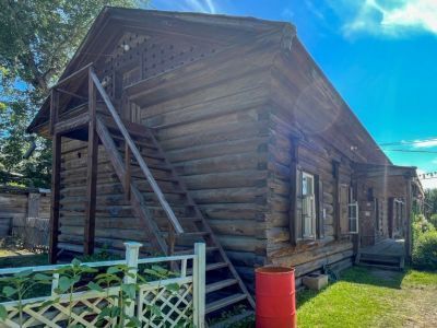 Людская изба