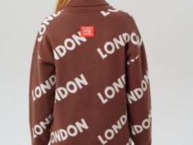 Свитер трикотажный для девочек