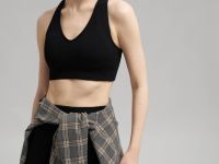 Спортивный топ из трикотажа в рубчик с антибактери