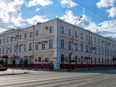 Здание общегородского назначения - окружной суд и присутственные места