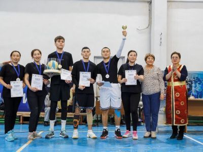 Бурятская община "Байкал" завершила Сагаалган волейболом