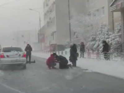 Ребенок, пострадавший в ДТП на ул. Ярославского в Якутске, доставлен в РБ1