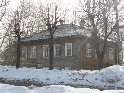 Дом, в котором, находясь в ссылке, в 1899-1903 гг. жил  Райнис Ян