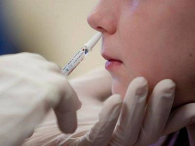 Назальную вакцину от коронавируса могут зарегистрировать раньше