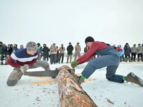 В соревнованиях отцов и сыновей в Якутии победили Айсен и Николай Алексеевы