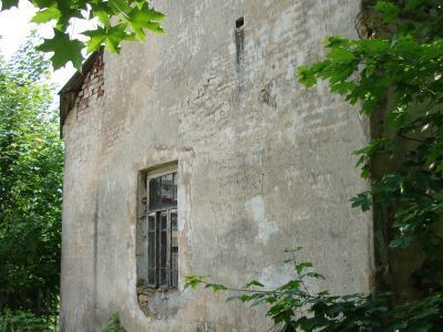 Здание кирпичное