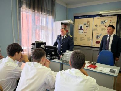 Студентов Транспортного техникума поздравили с началом учебного года