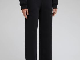 Трикотажные брюки свободного силуэта