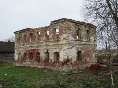 Дом жилой полукаменный