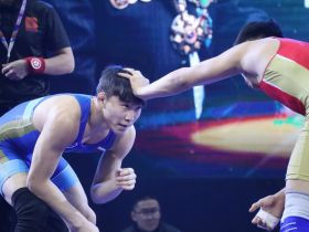 Якутские борцы стали победителями матчевой встречи к 75-летию Александра Иванова