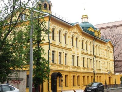 Здание общежития  Нижегородской  гимназии с домовой церковью св. Кирилла и Мефодия