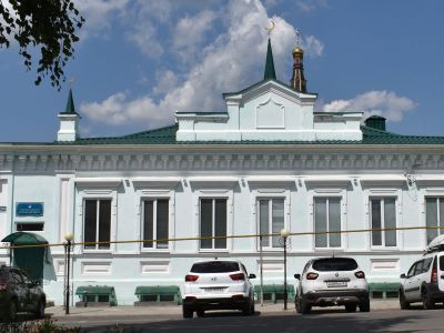 Каменный двухэтажный дом