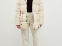 Пуховик с капюшоном и талией на кулиске