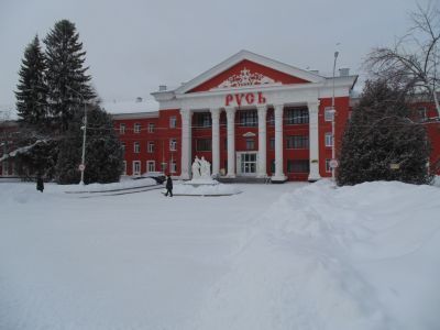 Здание главного корпуса бальнеологического курорта "Усть-Качка", где работали терапевты П.А. Ясницкий и В.К. Модестов