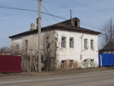 Дом Лавровых