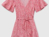 Платье с v-образным вырезом