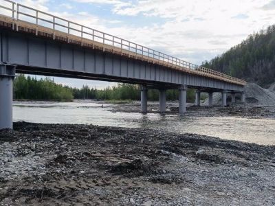 В Томпонском районе Якутии возводят мостовые переходы через реки Улах и Куранах