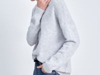 Джемпер свободного кроя с воротником-стойкой