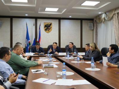 Депутаты Якутской гордумы поддержали проект закона республики о местном самоуправлении / ЯСИА   