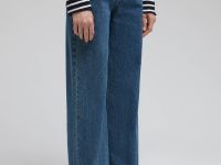 Широкие джинсы с высокой посадкой