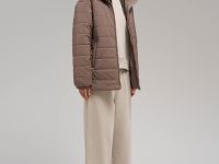 Стеганая куртка с искусственным утеплителем