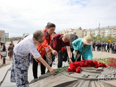 В Якутске провели траурный митинг, посвященный Дню памяти и скорби