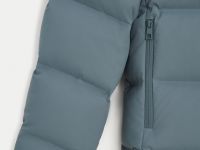 Пуховик с воротником-стойкой и капюшоном