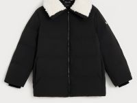 Пуховик с опушкой и воротником-стойкой