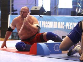Мас-рестлеры Якутии прошли в финал чемпионата России