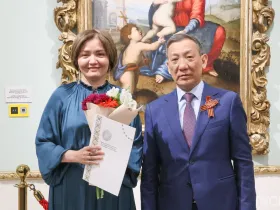 Музейным работникам Якутии вручили премии главы республики