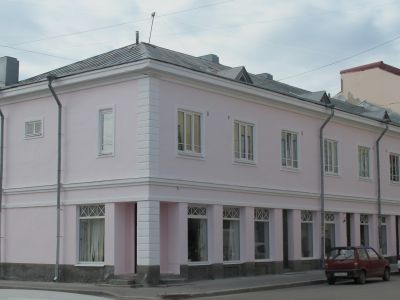 Дом, в котором в 1948-1953 гг. жил Герой Советского Союза Никита Фаддеевич Кайманов (1901-1972 гг.)