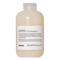 Шампунь для кудрявых и вьющихся волос с экстрактом миндаля Davines LOVE Curl Shampoo