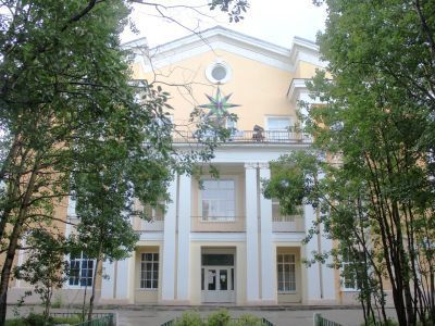 Клуб металлургов (Дворец юных мончегорцев)