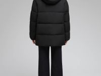 Утепленная куртка с капюшоном