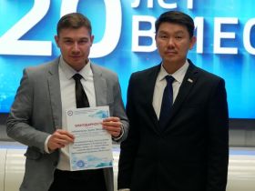 Сотрудников ГТРК «Саха» поздравили с 20-летием телерадиокомпании