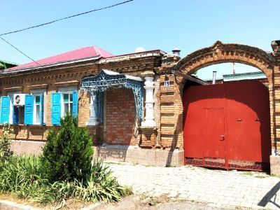 «Дом жилой мещан Живаго», архитектор И. Жуковский