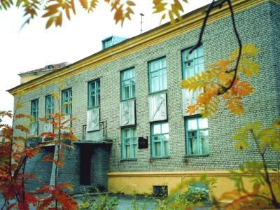 Историко-краеведческий музей с мемориалом С. М. Кирова и выставочным залом