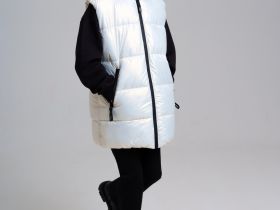 Жилет текстильный с полиуретановым покрытием для девочек